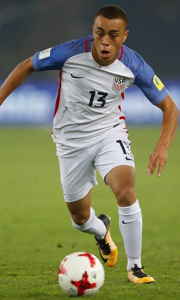 Dest chooses to play for US over Netherlands
